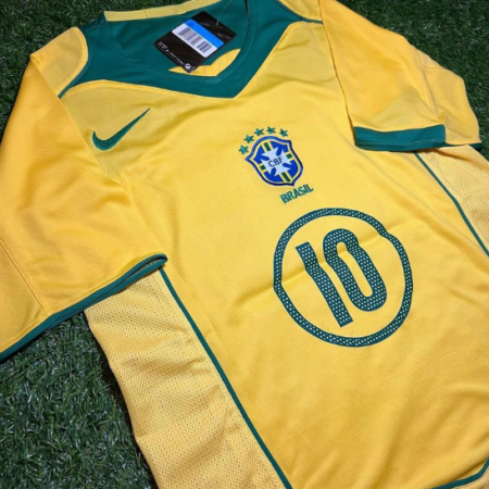 Shirt Brazil National Team 2004 Ronaldinho #10 Home Men's Soccer Football